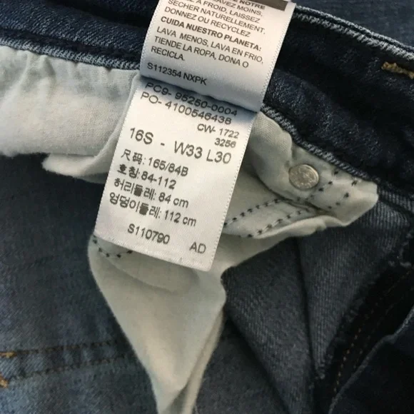 Signature by Levi Strauss & Co. Mid-Rise Bootcut Jeans - Size 16S - Dark Wash - Picture 6 of 10